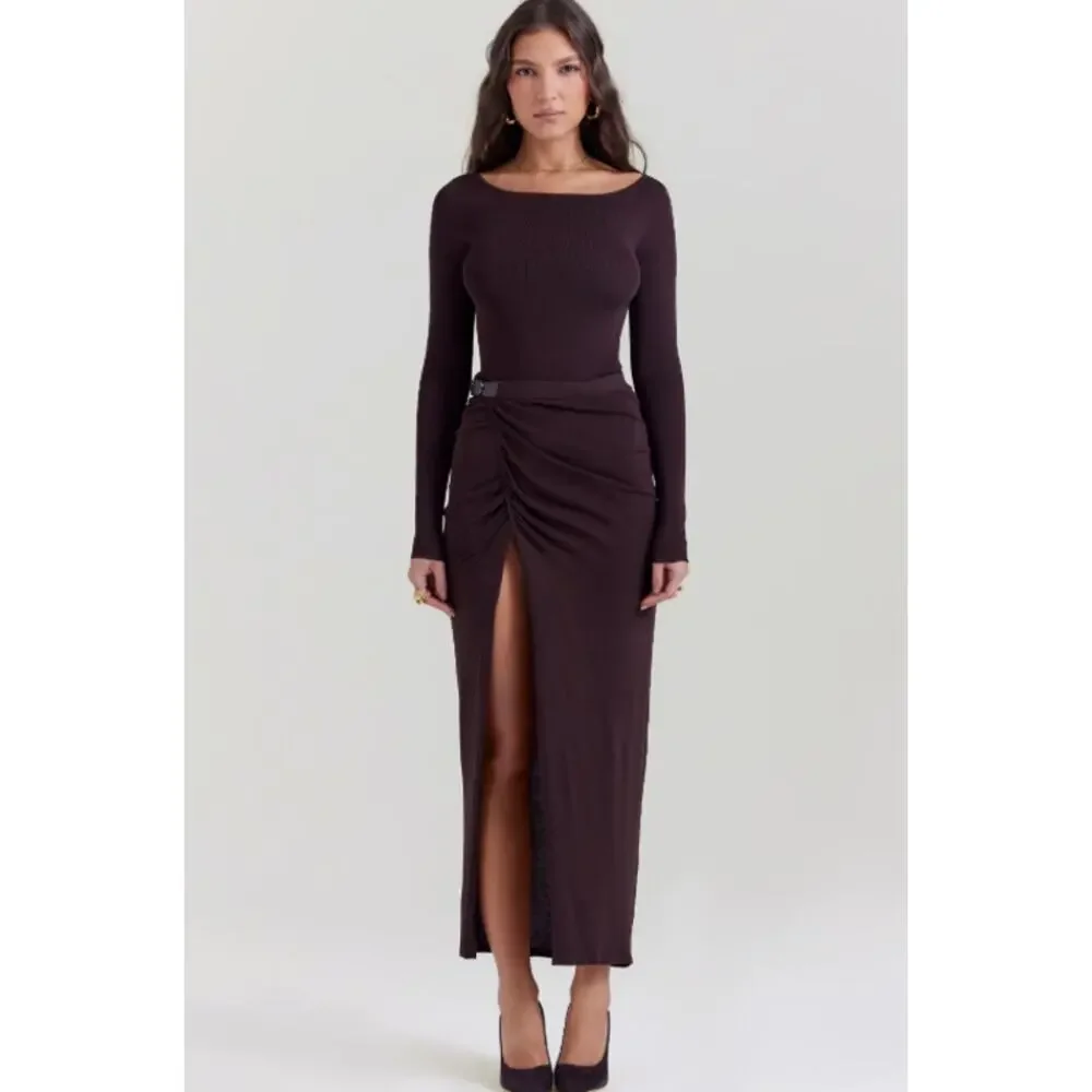 NWOT House of CB Lilas Espresso Knit Midi Skirt Size Medium